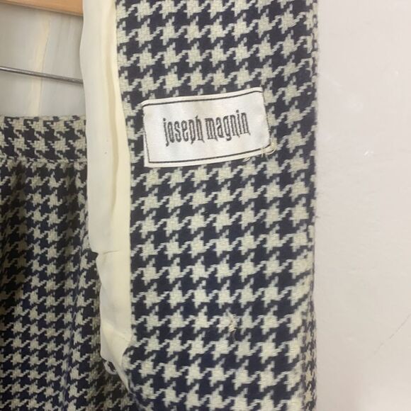 Joseph Magnin Vintage Suit - Picture 7 of 14